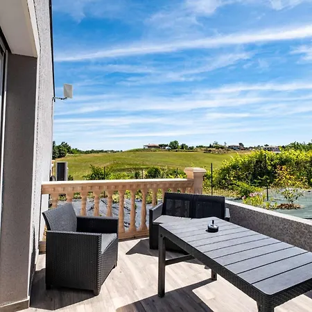 L'echappee De Tatil Evi Boudou